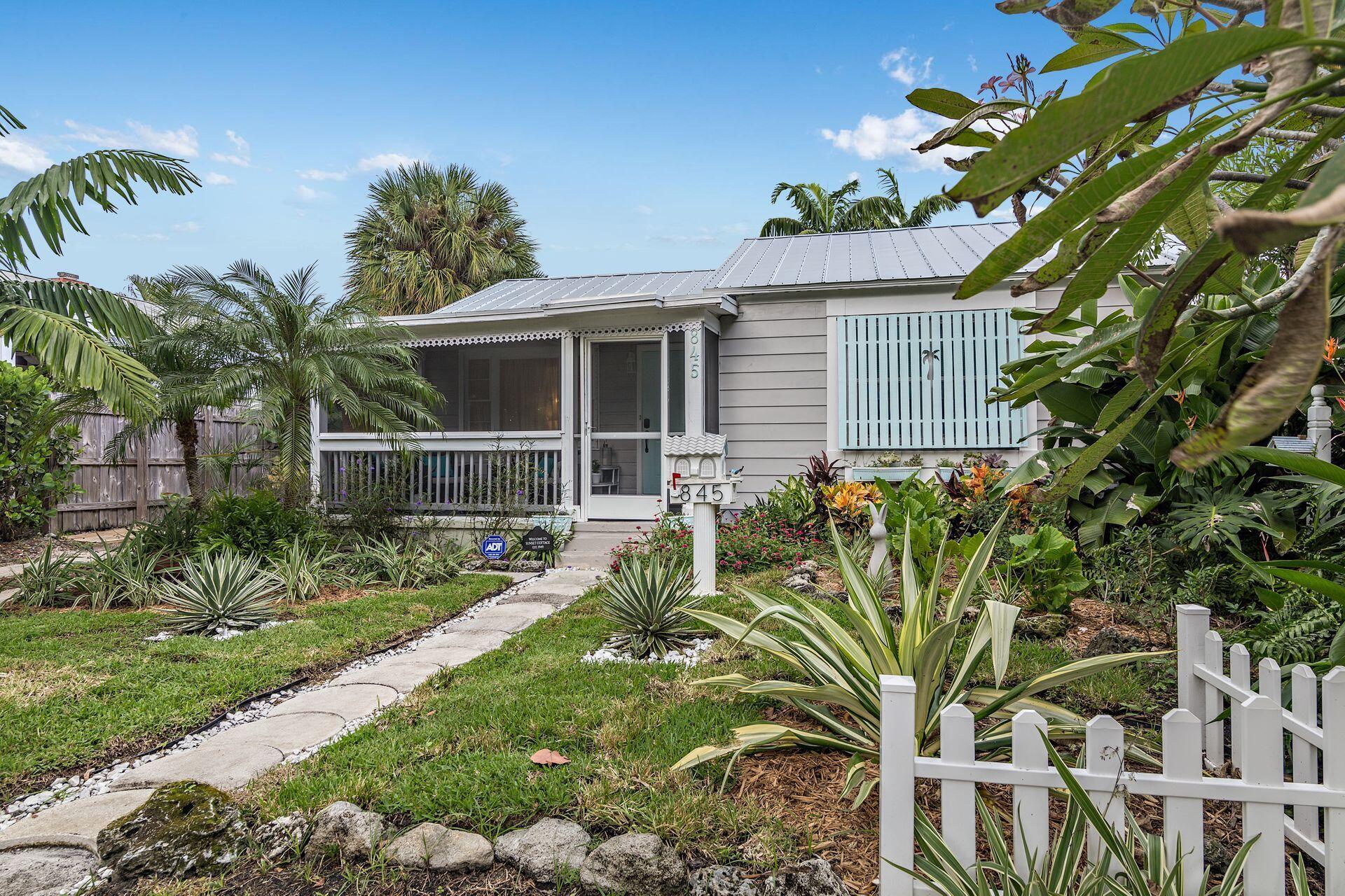 FLAMINGO PARK - Residential