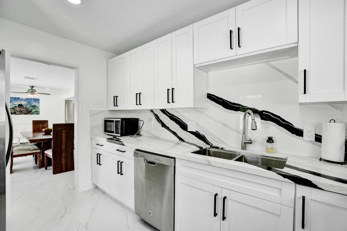 THE COVE - Residential Lease