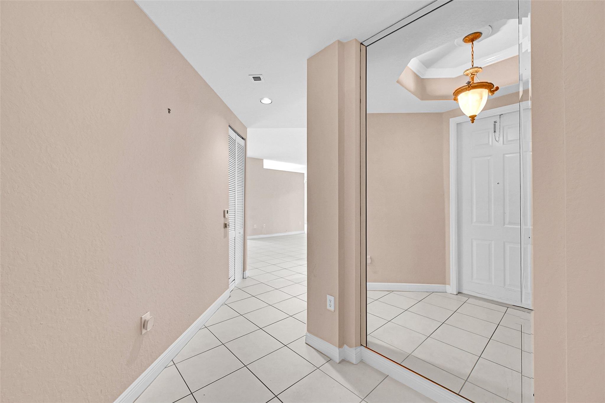 7943 Exeter Cir 101