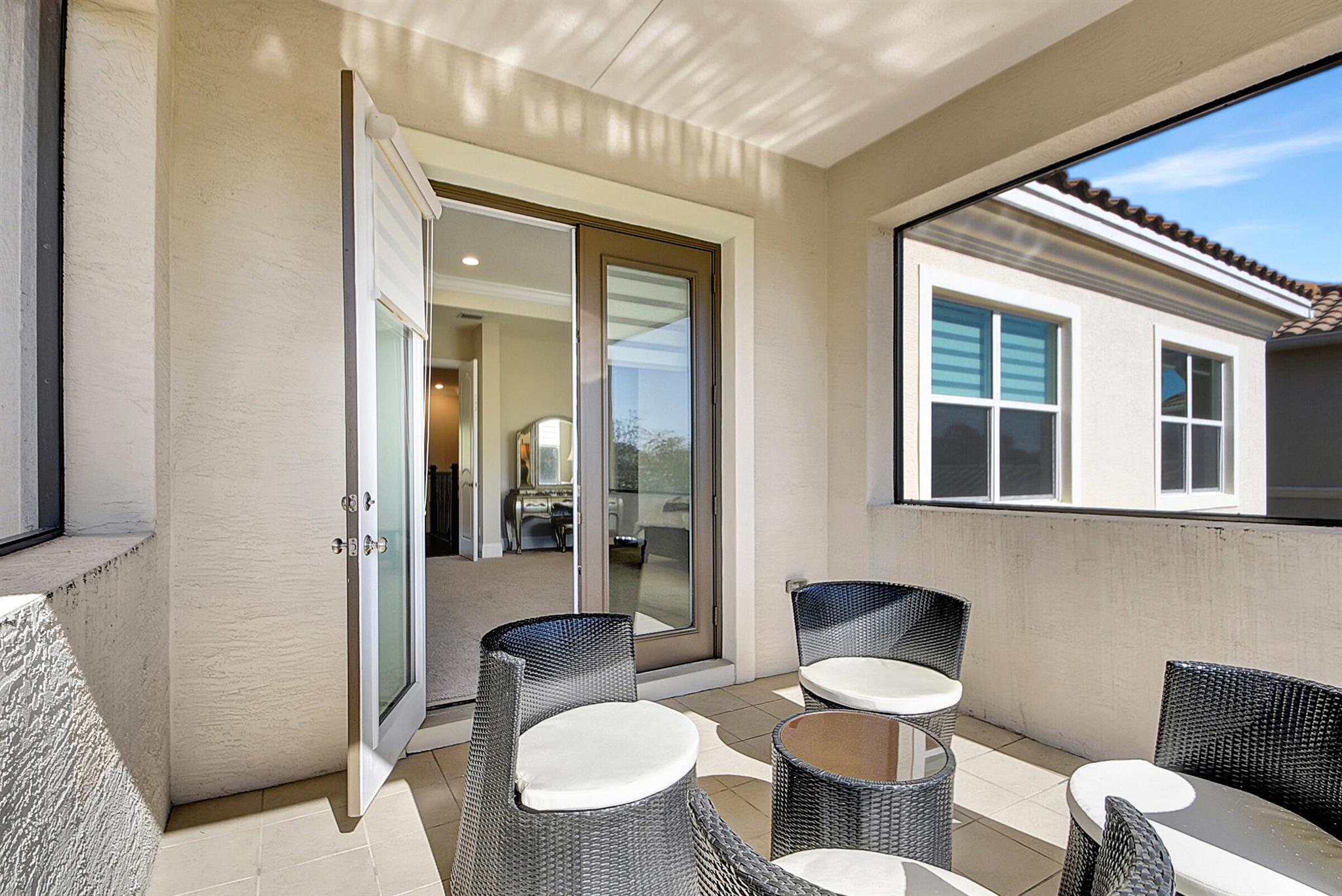 HUNTERS CHASE OF PALM BEA - Residential