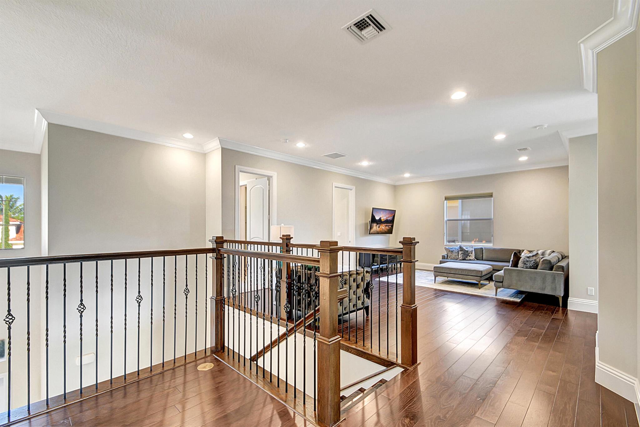 HUNTERS CHASE OF PALM BEA - Residential