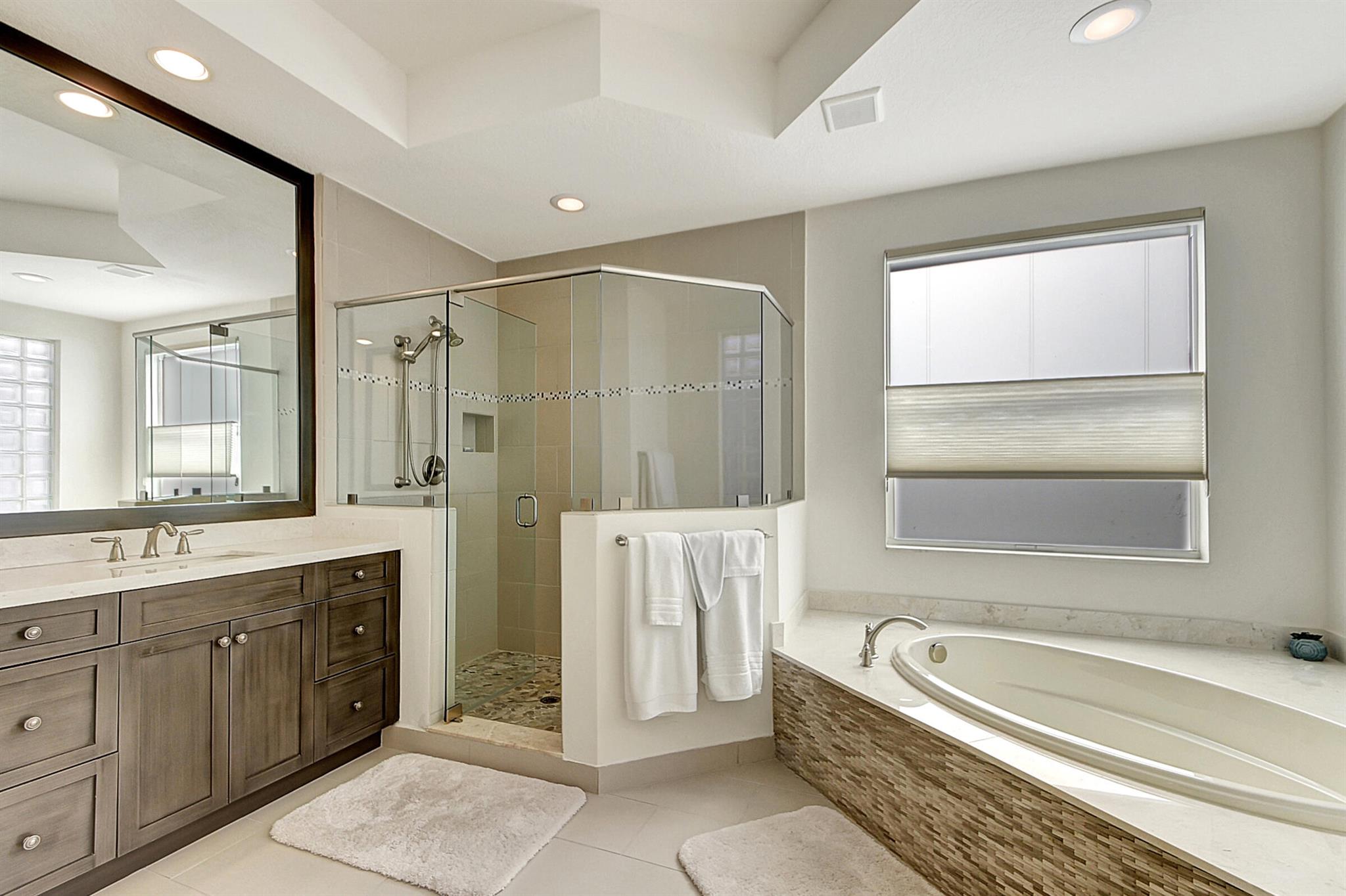 HUNTERS CHASE OF PALM BEA - Residential