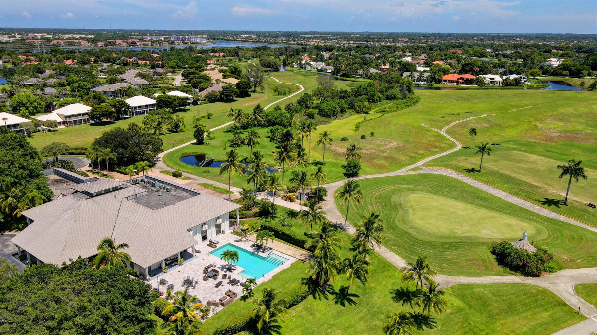 HUNTERS CHASE OF PALM BEA - Residential