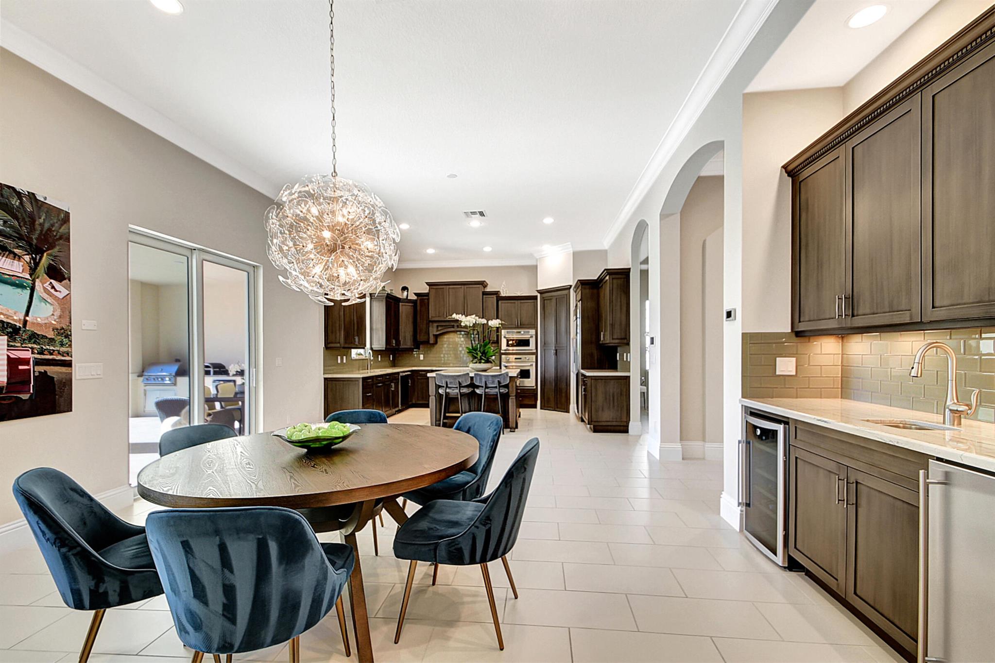 HUNTERS CHASE OF PALM BEA - Residential