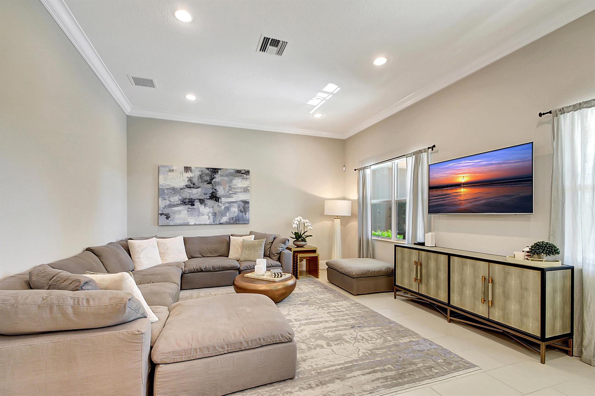 HUNTERS CHASE OF PALM BEA - Residential