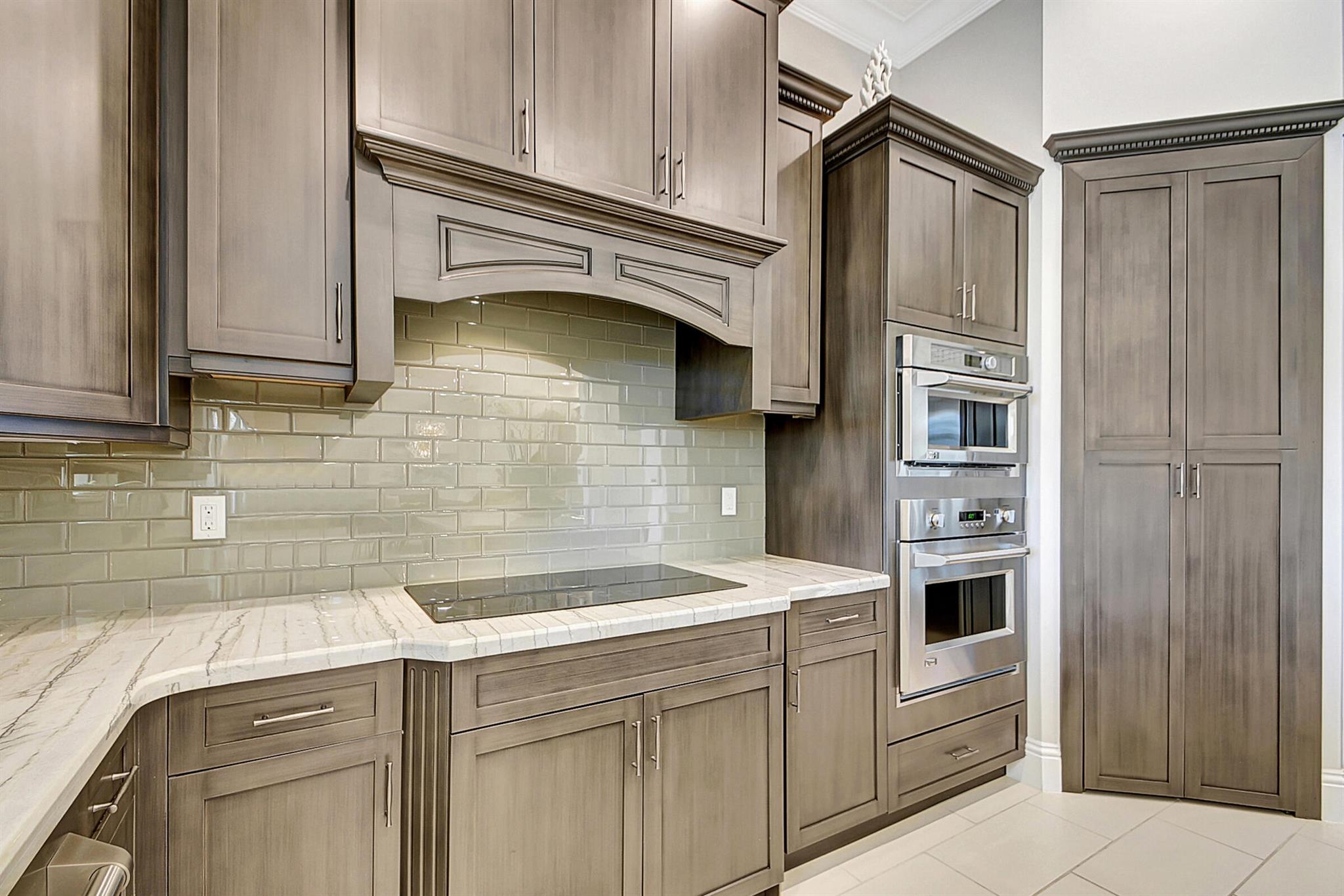 HUNTERS CHASE OF PALM BEA - Residential