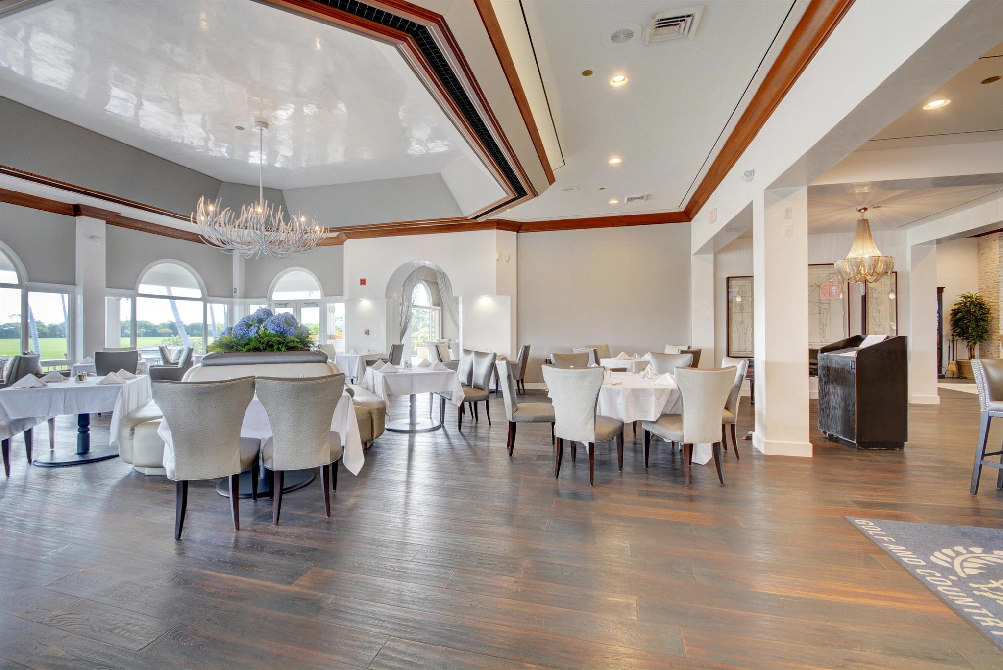 HUNTERS CHASE OF PALM BEA - Residential