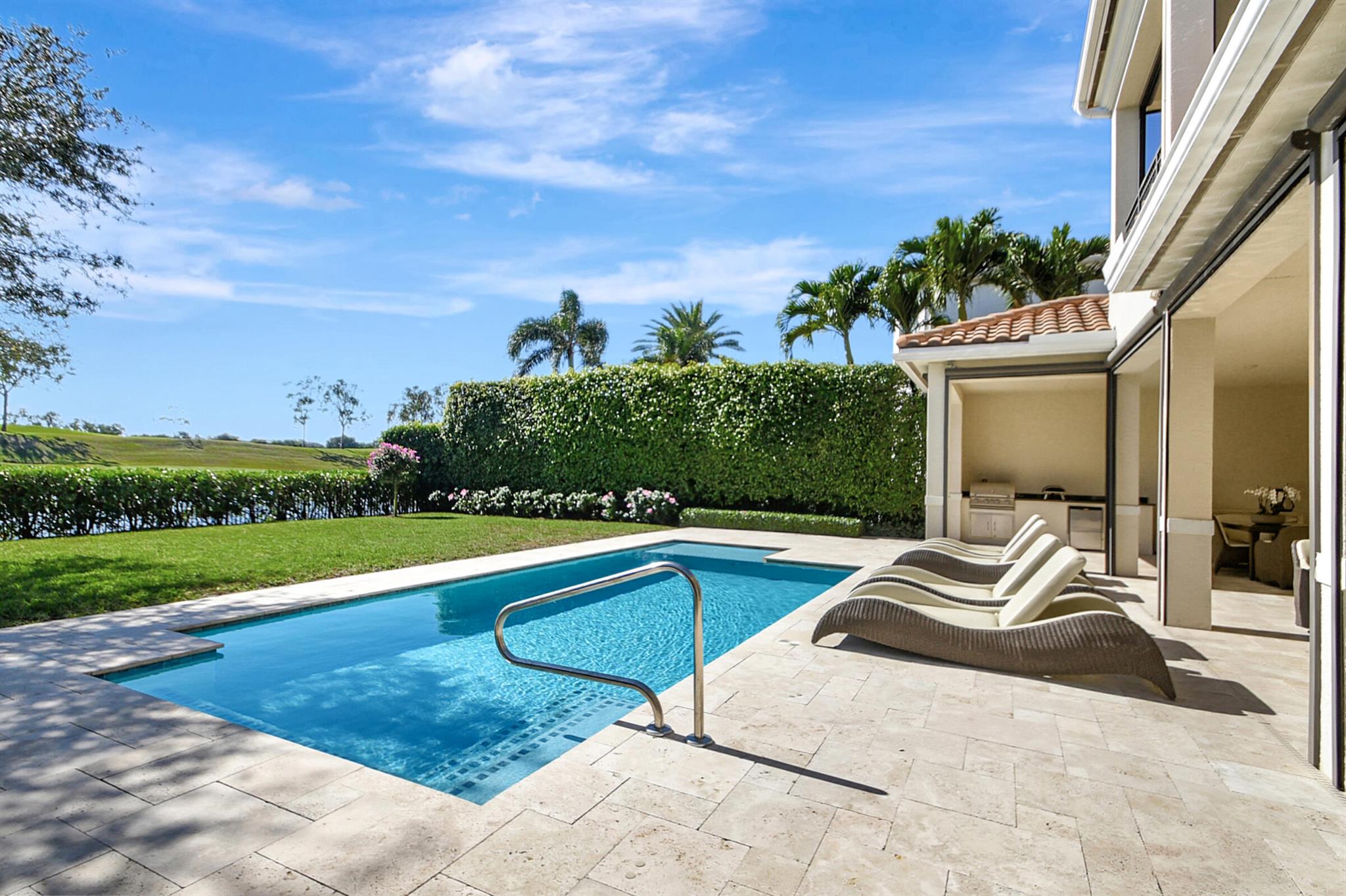 HUNTERS CHASE OF PALM BEA - Residential