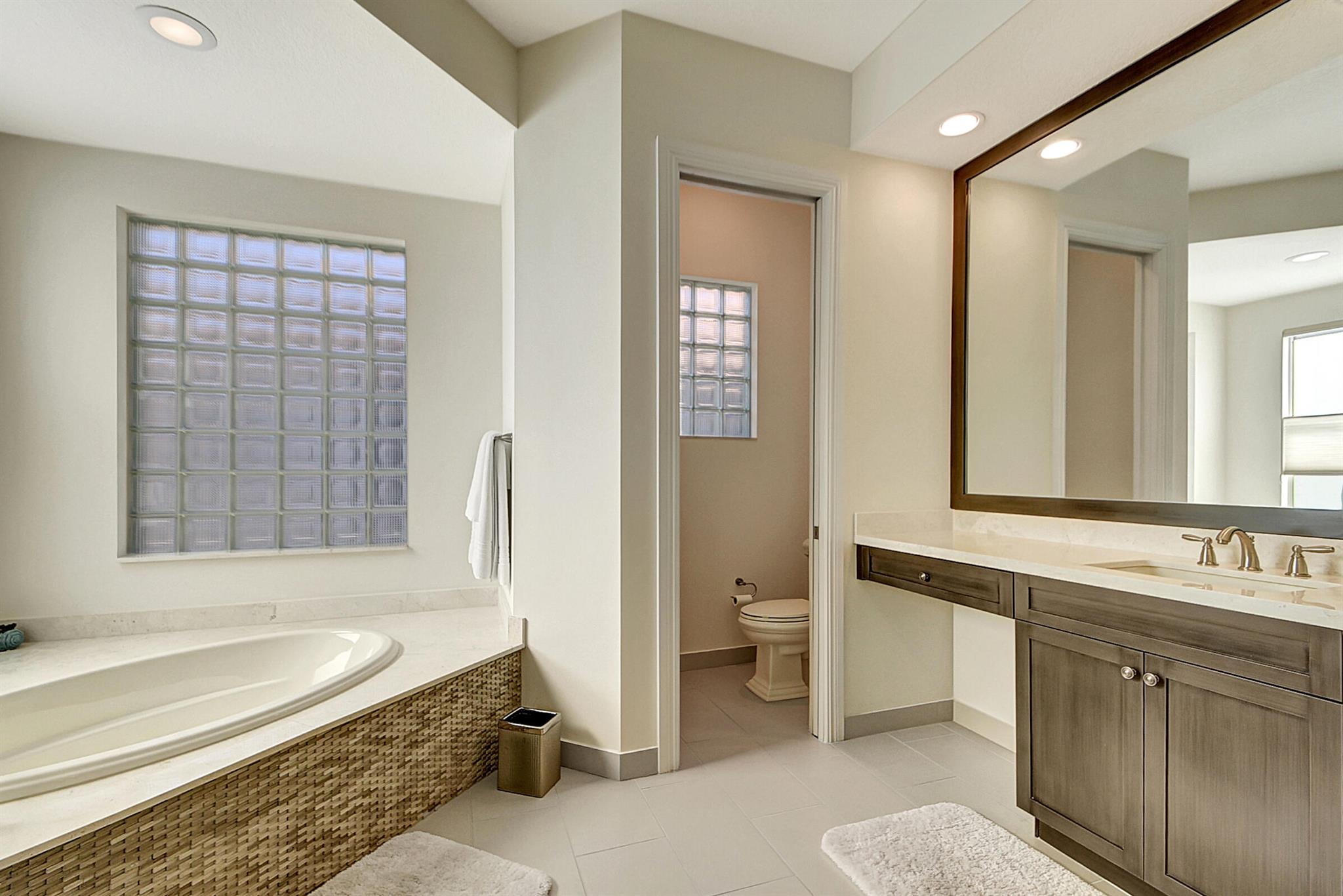 HUNTERS CHASE OF PALM BEA - Residential