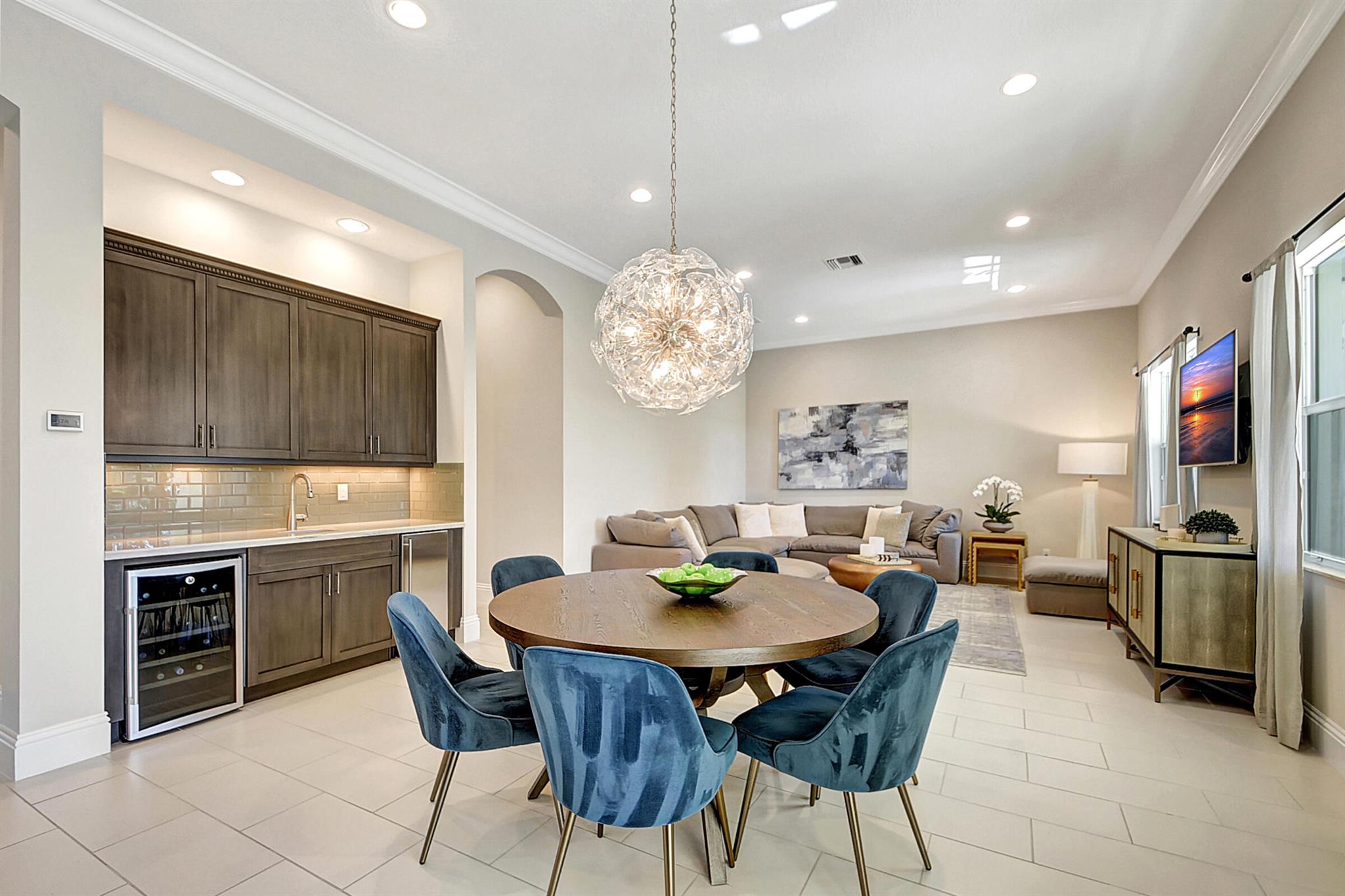 HUNTERS CHASE OF PALM BEA - Residential