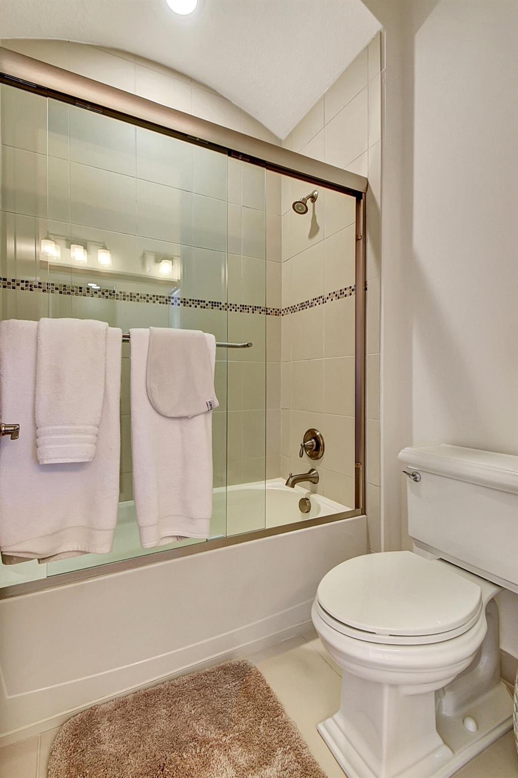 HUNTERS CHASE OF PALM BEA - Residential