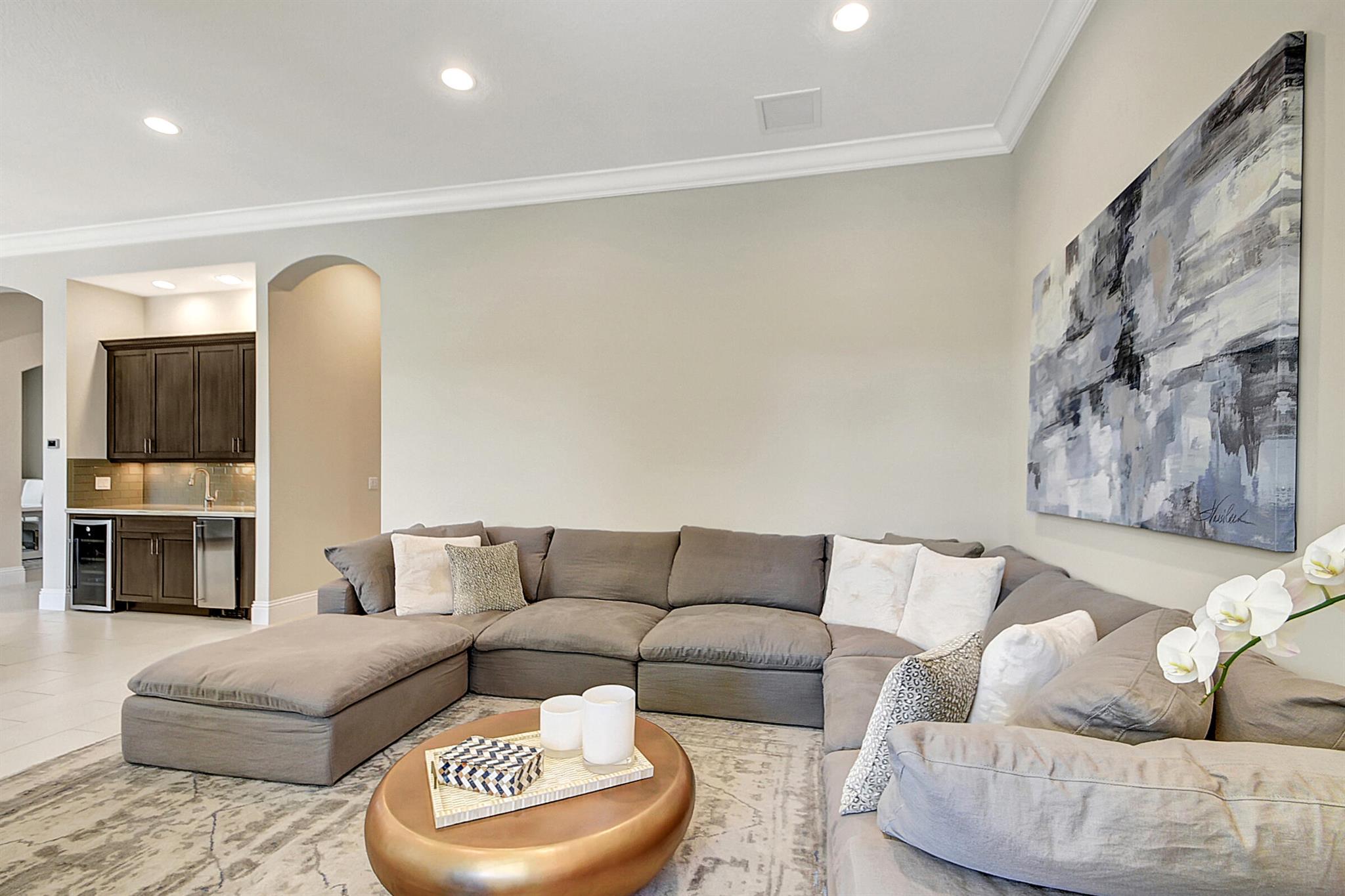 HUNTERS CHASE OF PALM BEA - Residential