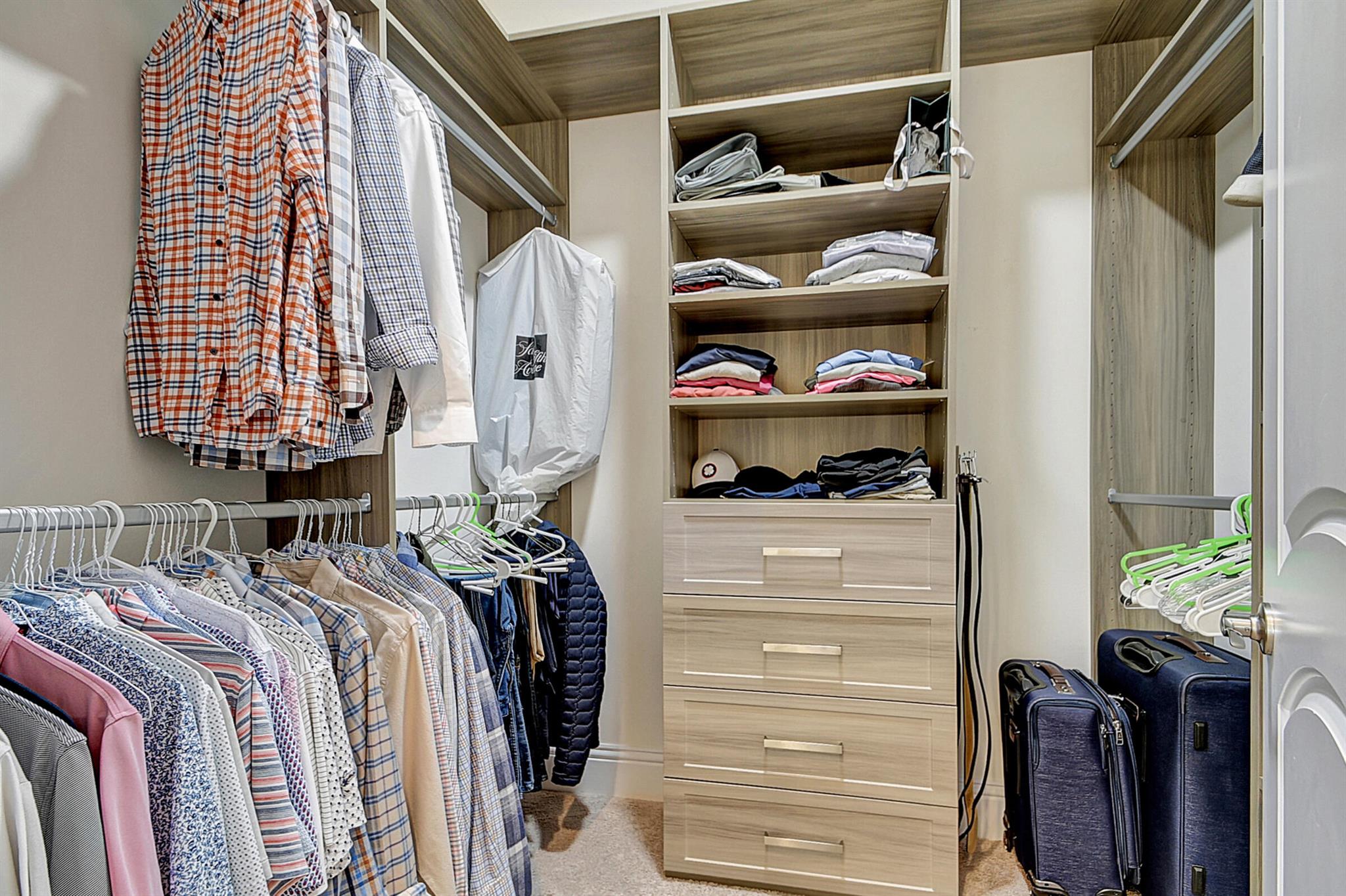 HUNTERS CHASE OF PALM BEA - Residential