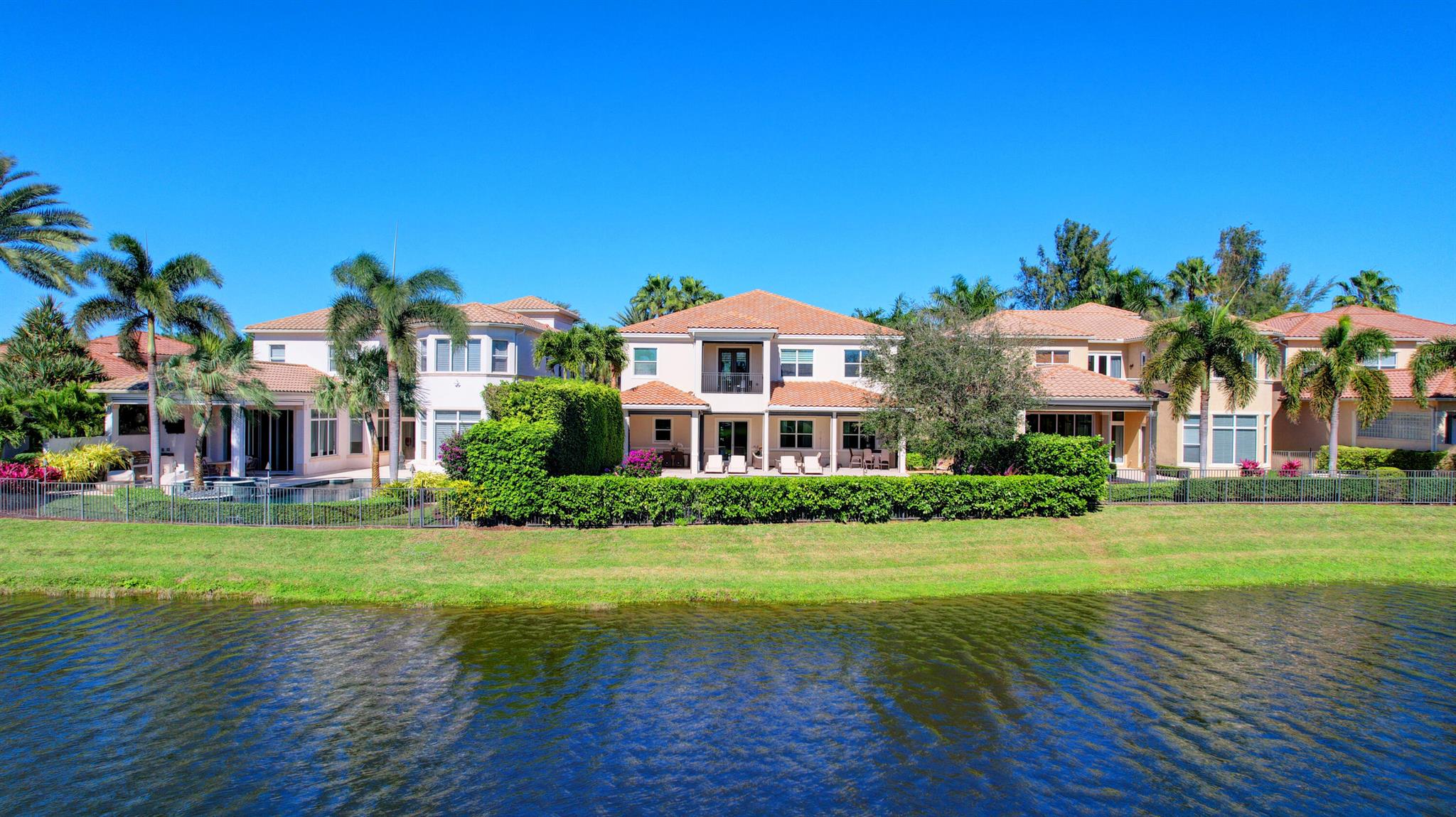 HUNTERS CHASE OF PALM BEA - Residential