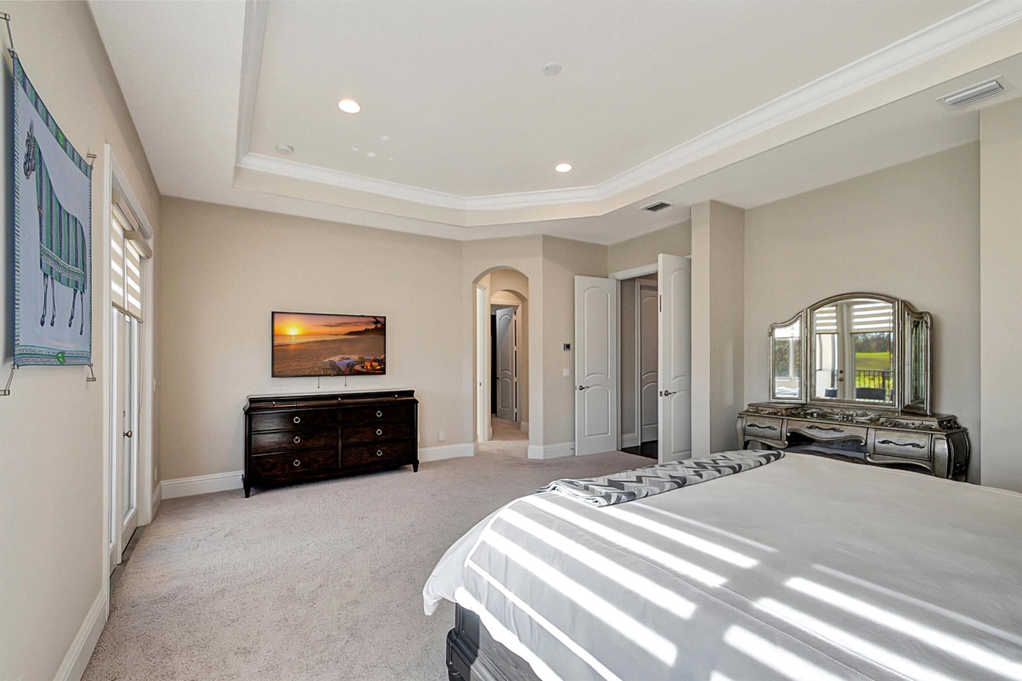 HUNTERS CHASE OF PALM BEA - Residential