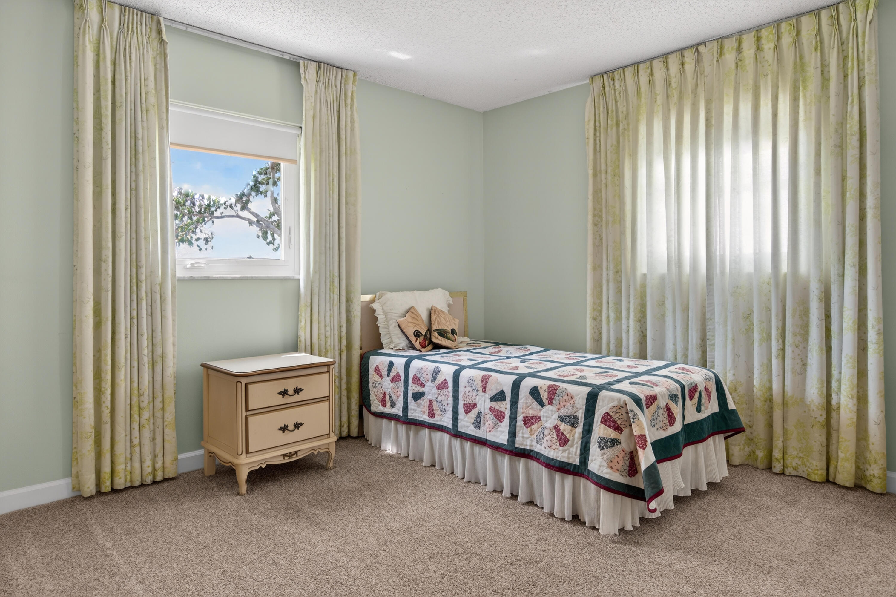 PALM BEACH LEISUREVILLE SEC 10 - Residential