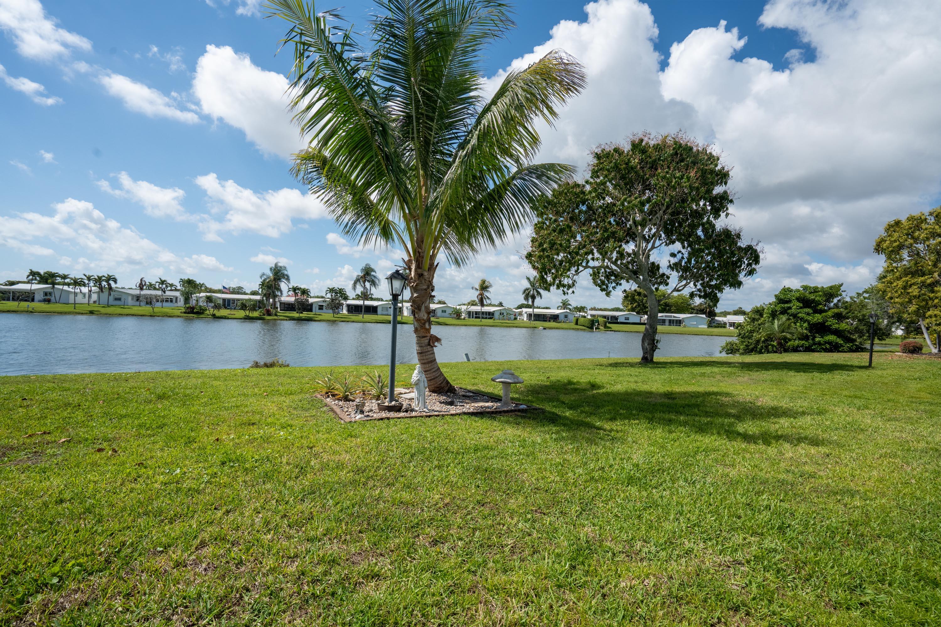 PALM BEACH LEISUREVILLE SEC 10 - Residential