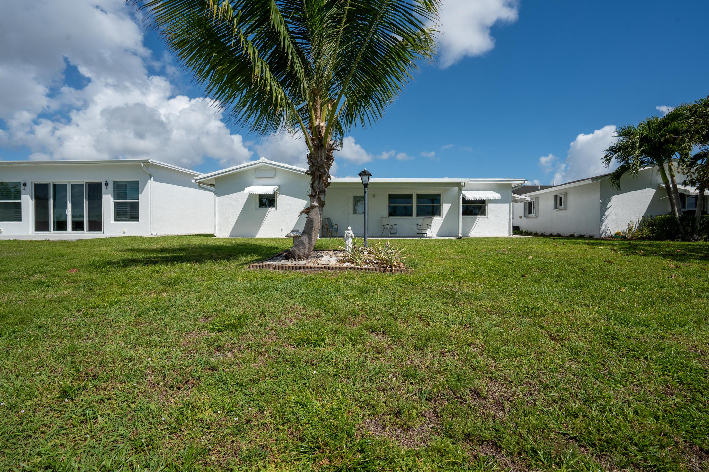 PALM BEACH LEISUREVILLE SEC 10 - Residential