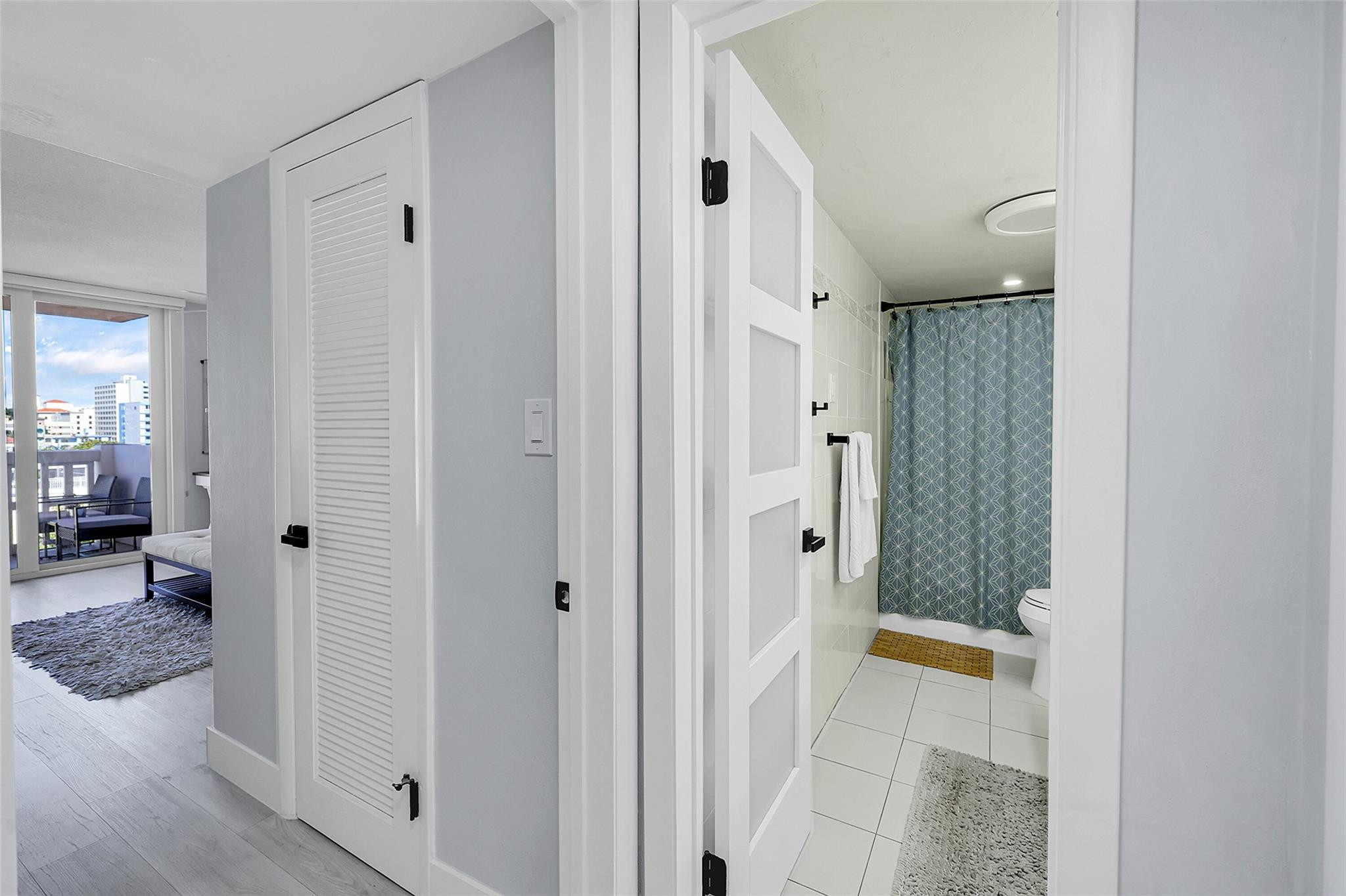 VALIANT HOUSE - Residential