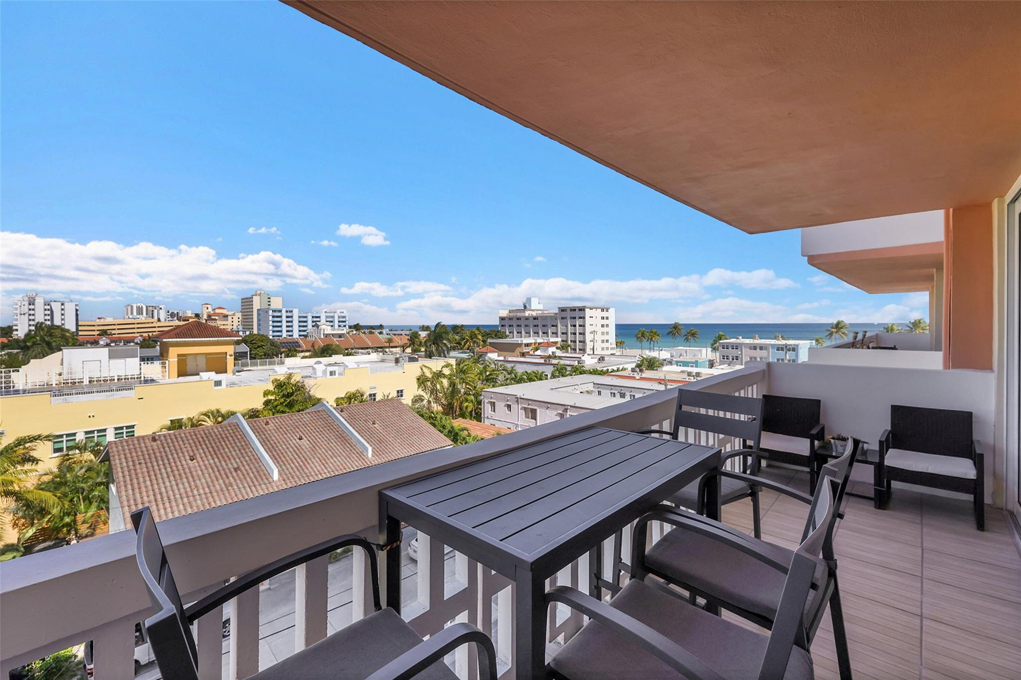 VALIANT HOUSE - Residential