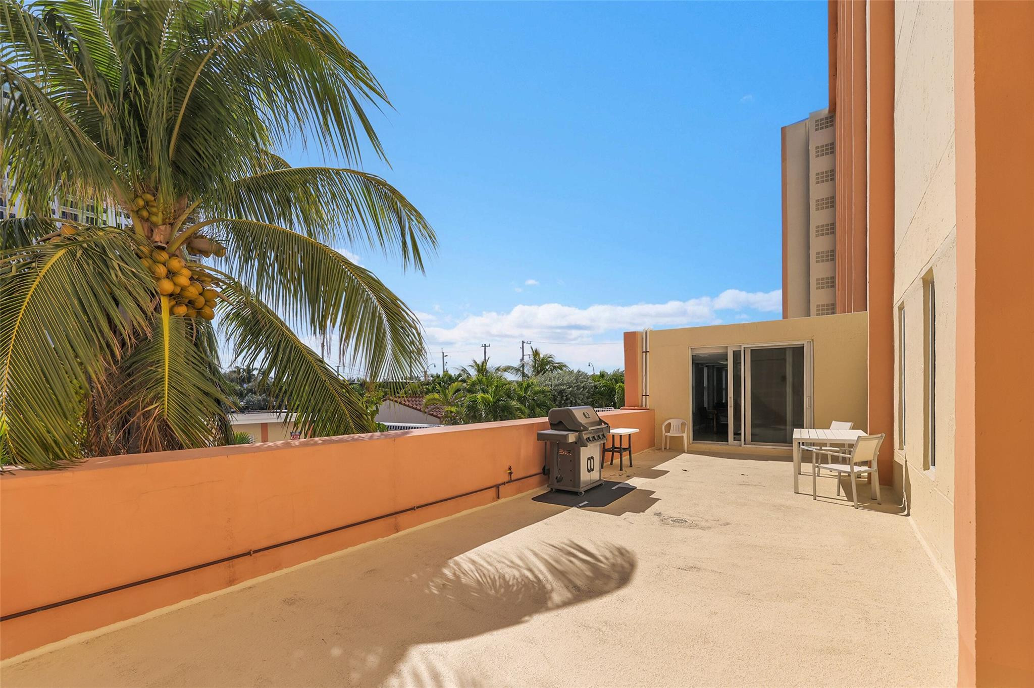 VALIANT HOUSE - Residential