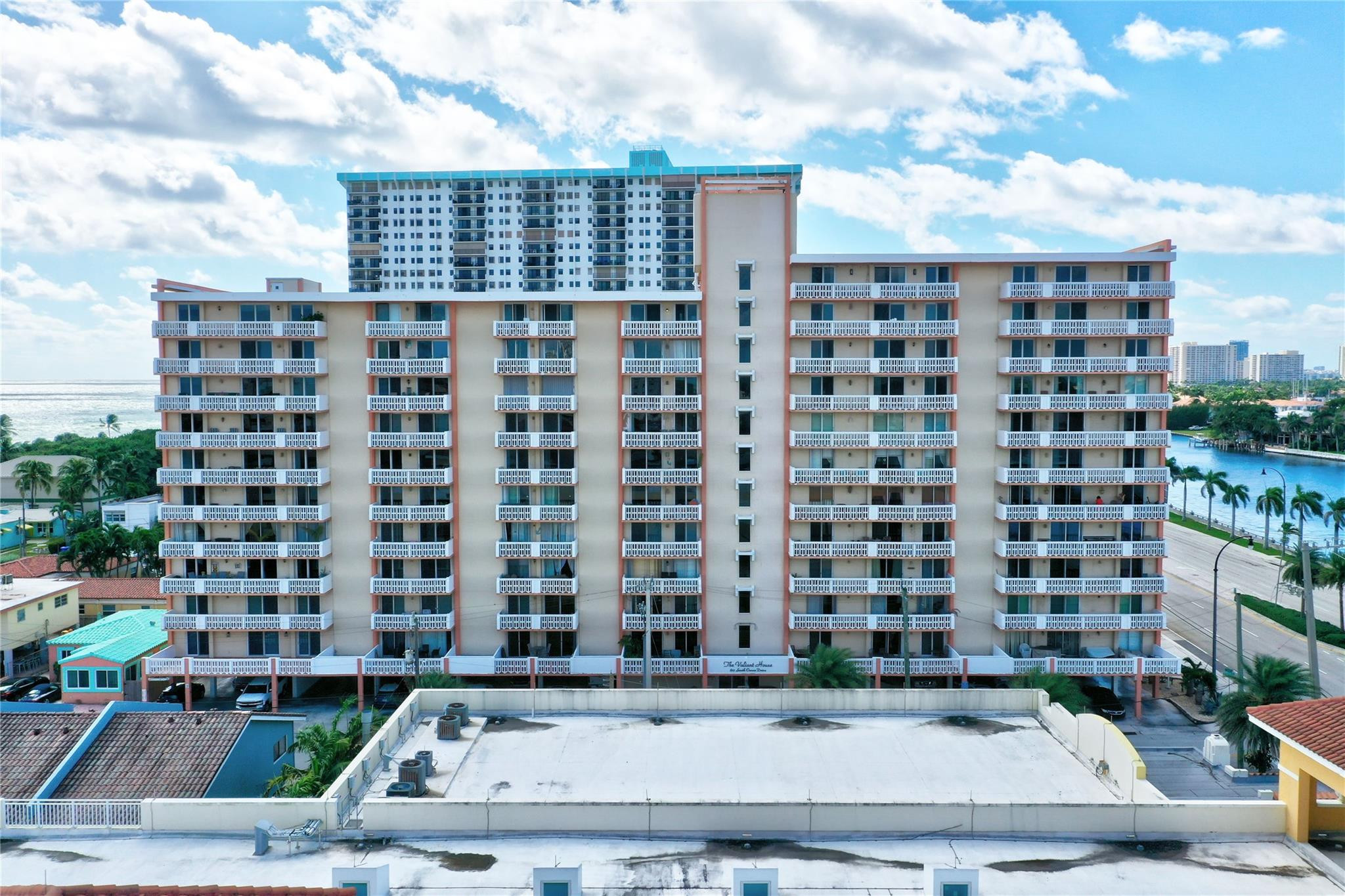 VALIANT HOUSE - Residential