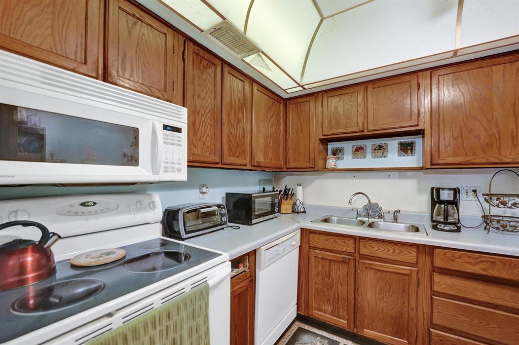 BENT TREE GARDENS WEST CONDO - Residential