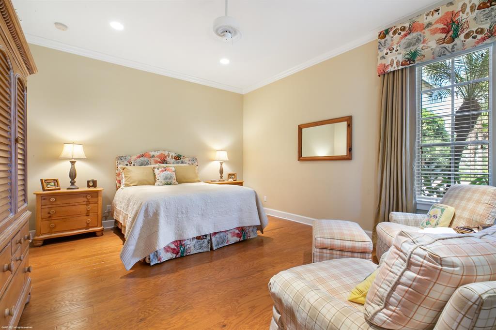 JUPITER ISLAND - Residential