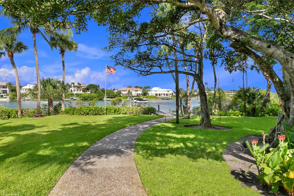 JUPITER ISLAND - Residential