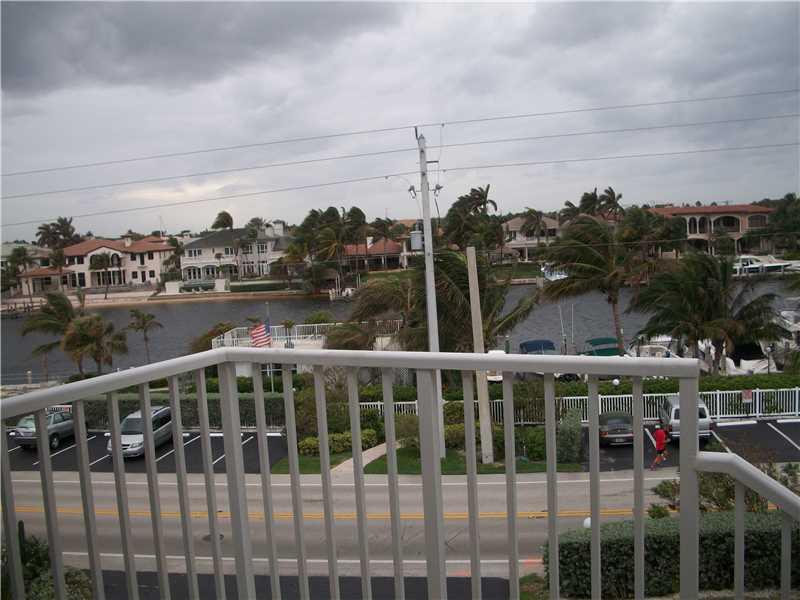 HILLSBORO MILE OCEAN APTS - Residential