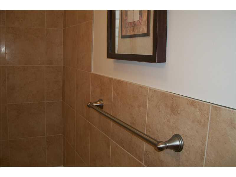 HILLSBORO MILE OCEAN APTS - Residential