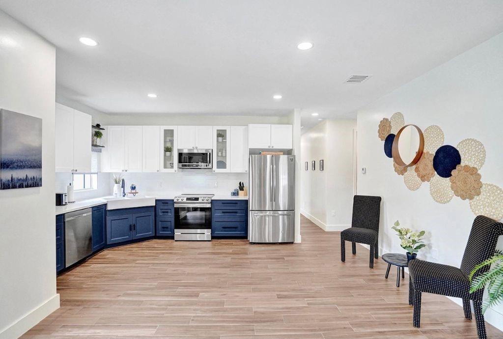 Lighthouse Point First Se - Residential Lease