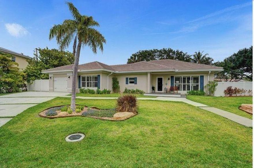 Beautiful renovated 4BR 2BA single family pool home in highly sought-after Lighthouse Point Marina area.  Features include open & spacious living area, fenced -in pool & yard area, 1 car garage w/circular driveway, furnished or unfurnished.