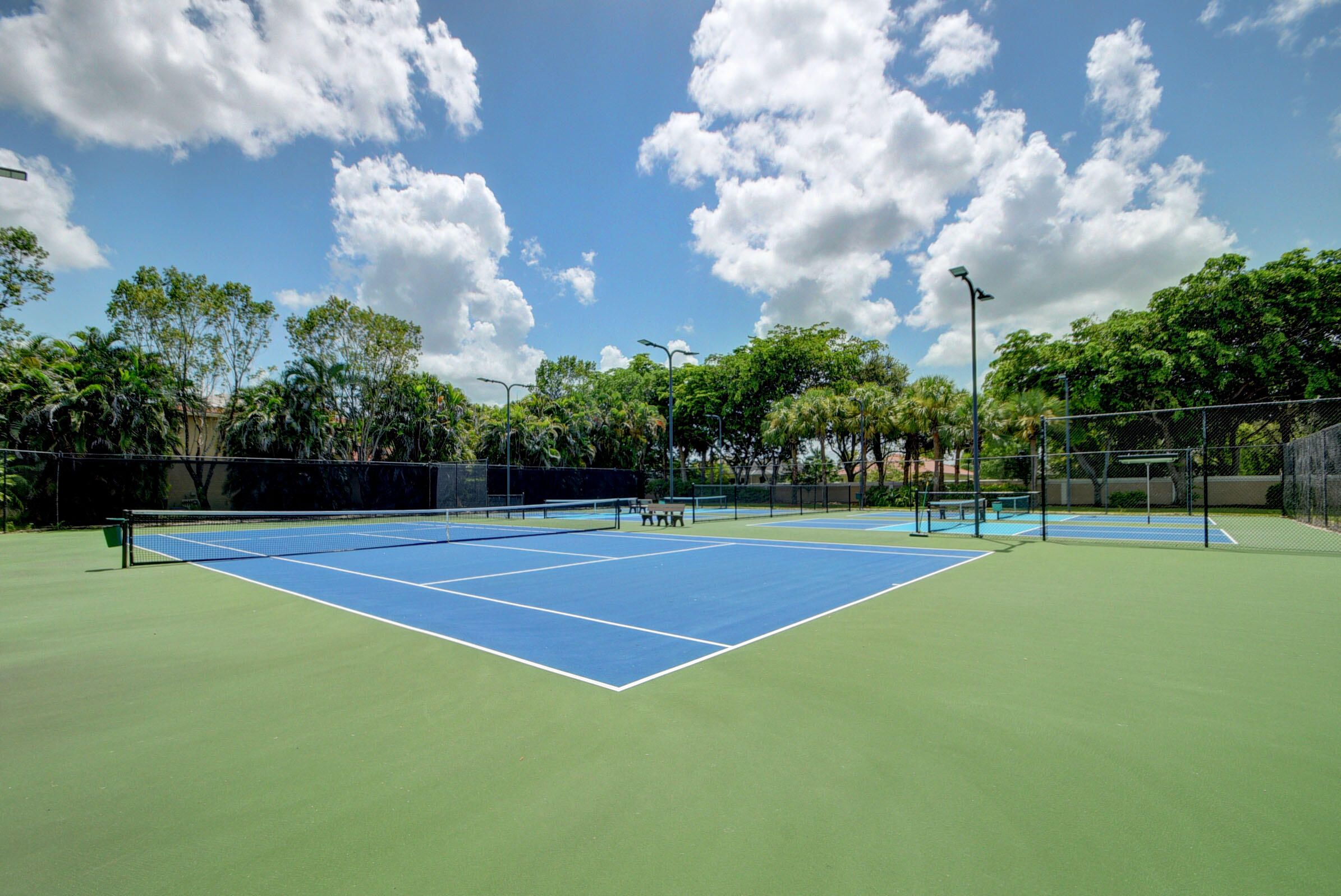 WELLINGTON SHORES - ORANGE GROVE EST - Residential