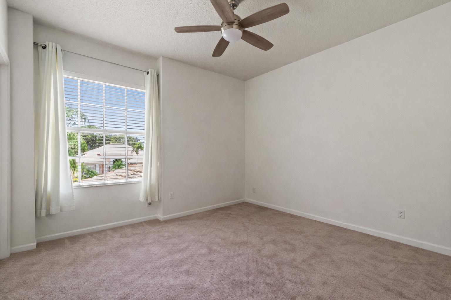 WELLINGTON SHORES - ORANGE GROVE EST - Residential