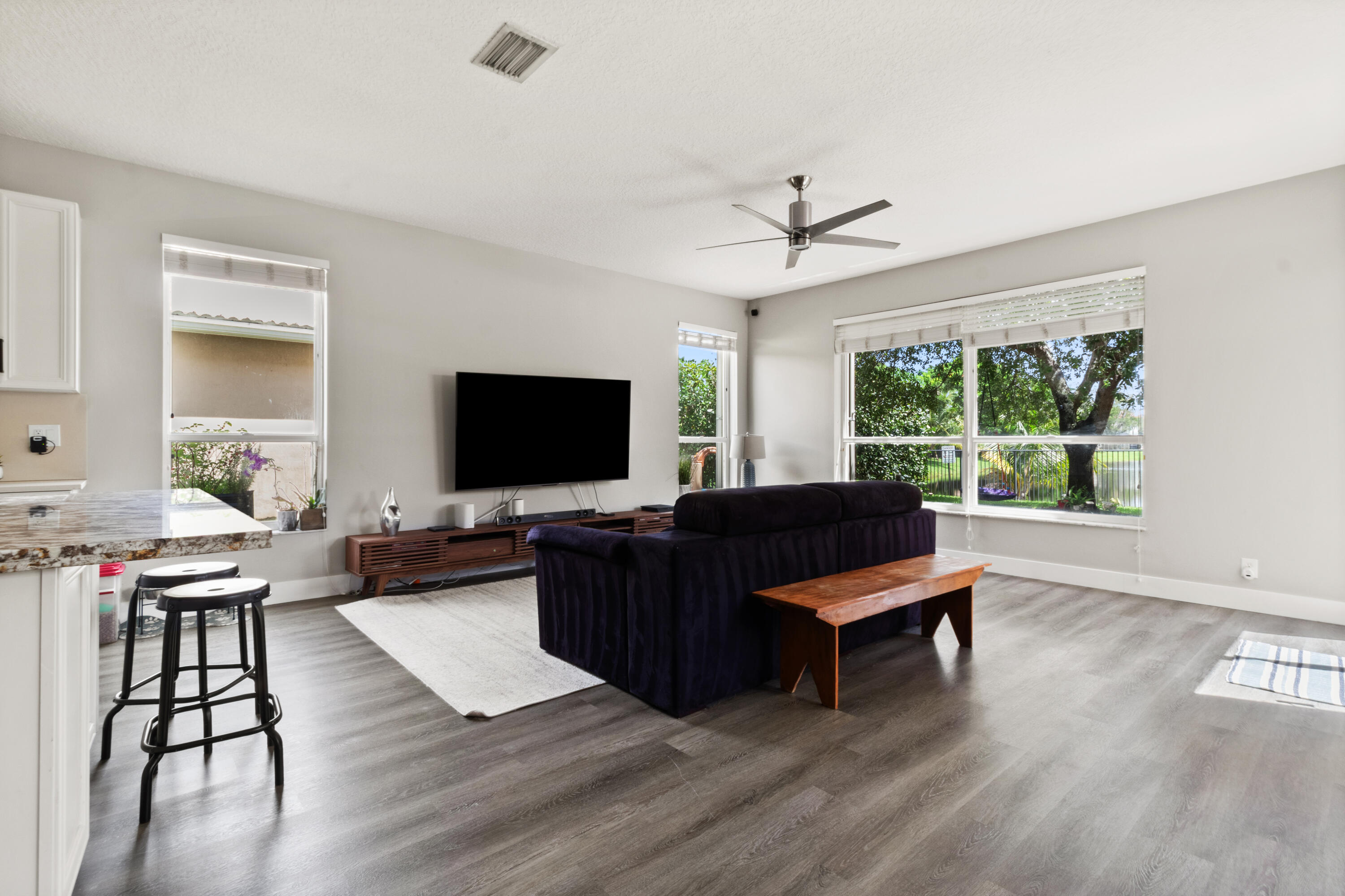 WELLINGTON SHORES - ORANGE GROVE EST - Residential