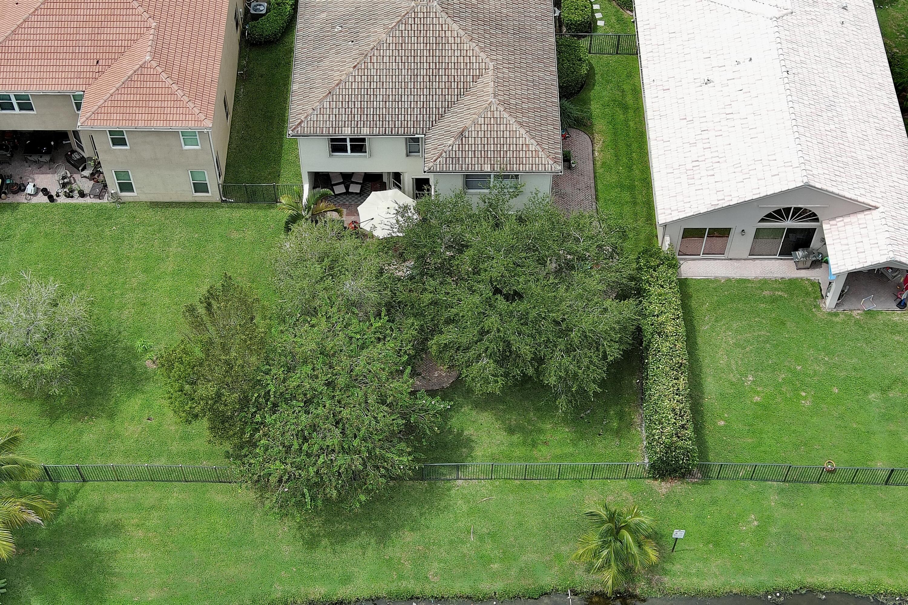 WELLINGTON SHORES - ORANGE GROVE EST - Residential