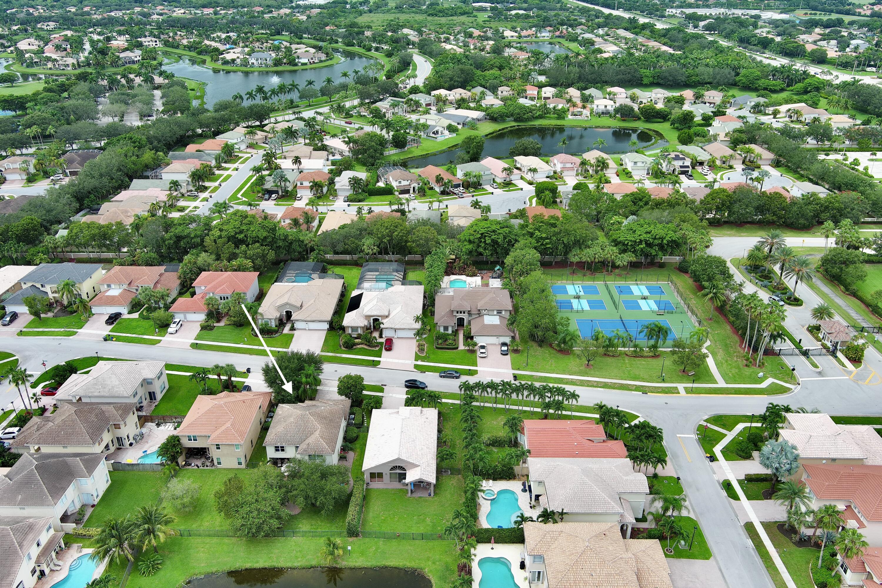 WELLINGTON SHORES - ORANGE GROVE EST - Residential