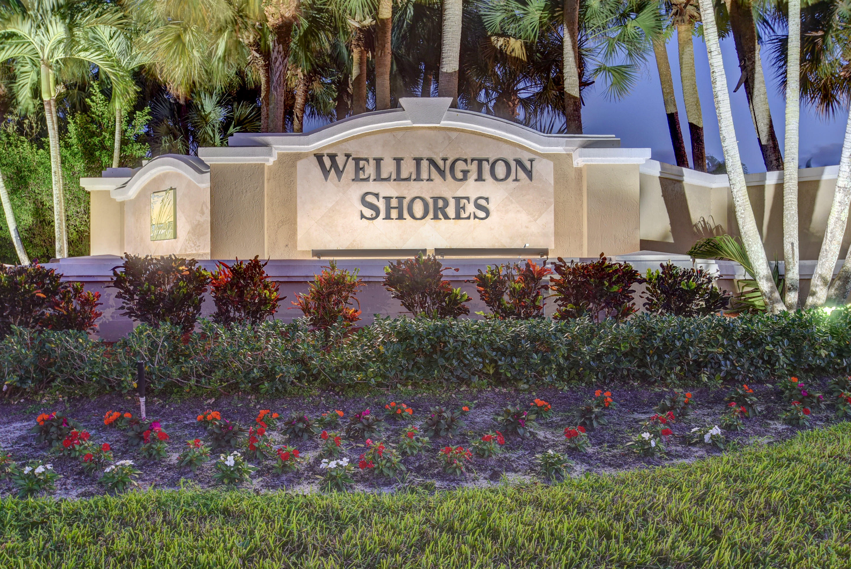 WELLINGTON SHORES - ORANGE GROVE EST - Residential
