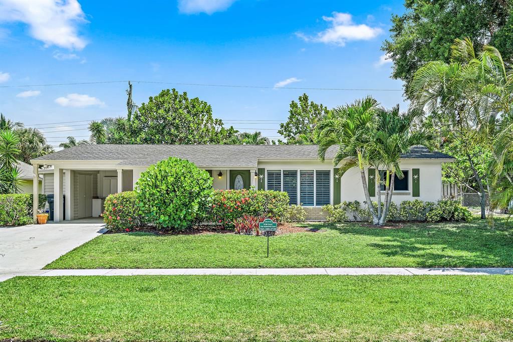 Photo of 4171 Mark Street St, Jupiter, FL 33469 (MLS # R10722117)