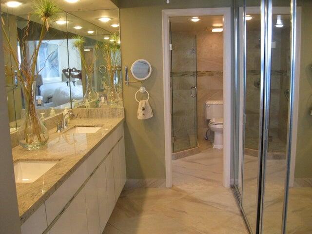 DIAMONDHEAD CONDO - Residential Lease