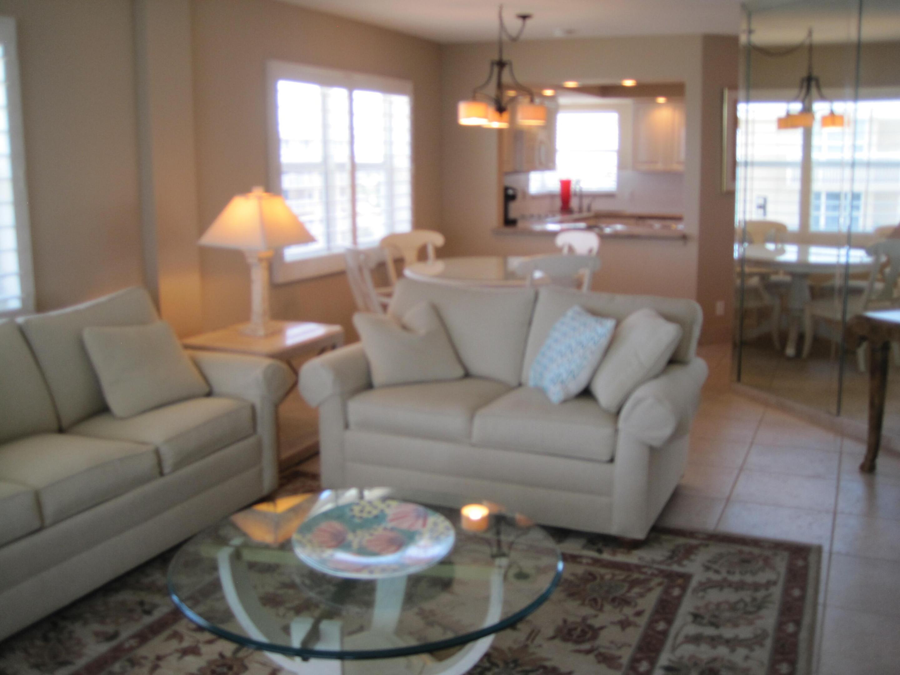 DIAMONDHEAD CONDO - Residential Lease