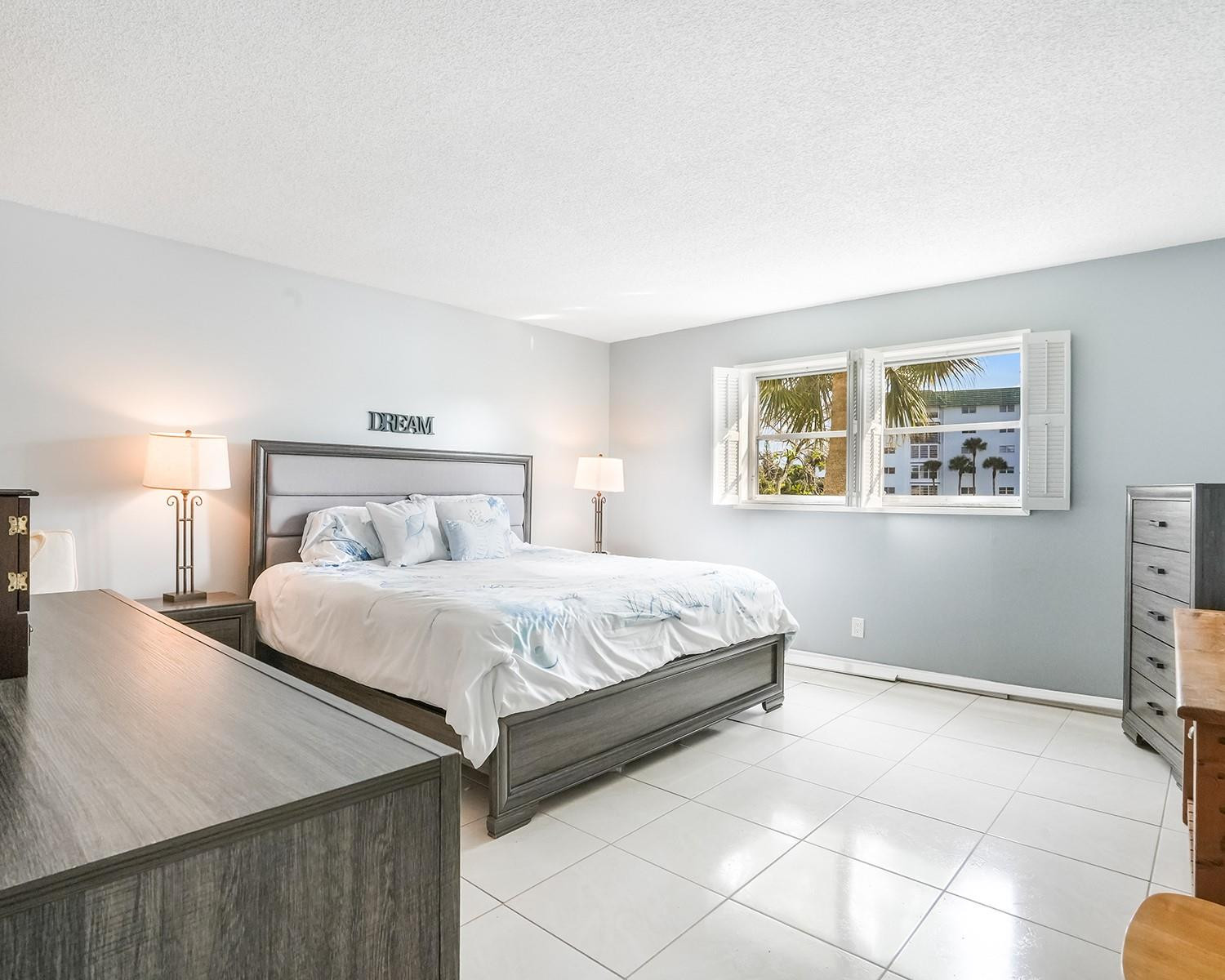 Castle Apartments 11 - Residential