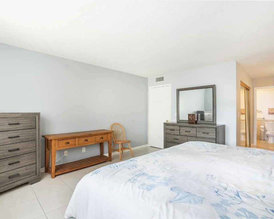 Castle Apartments 11 - Residential