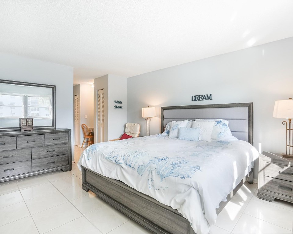 Castle Apartments 11 - Residential