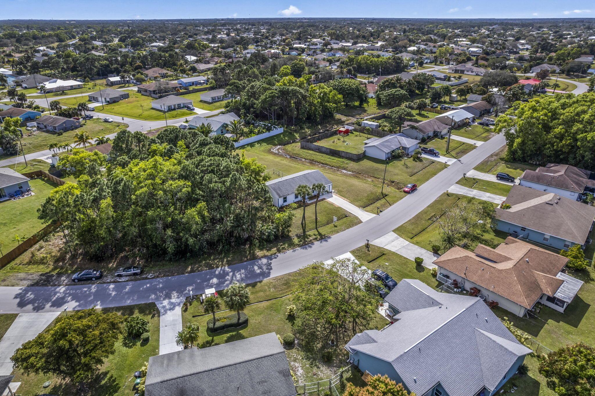 PORT ST LUCIE SECTION 40 - Residential