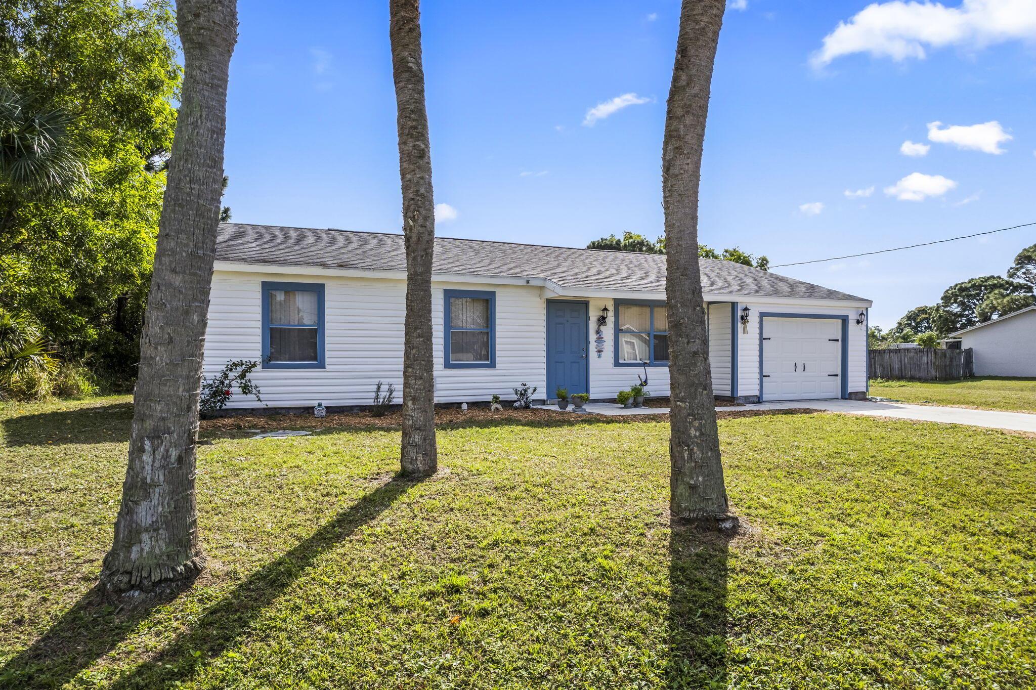 PORT ST LUCIE SECTION 40 - Residential