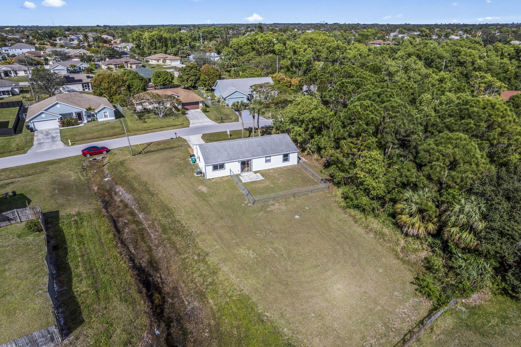 PORT ST LUCIE SECTION 40 - Residential