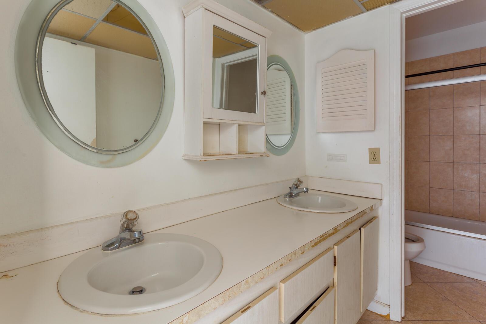 PARK PLACE TOWNHOMES - Residential