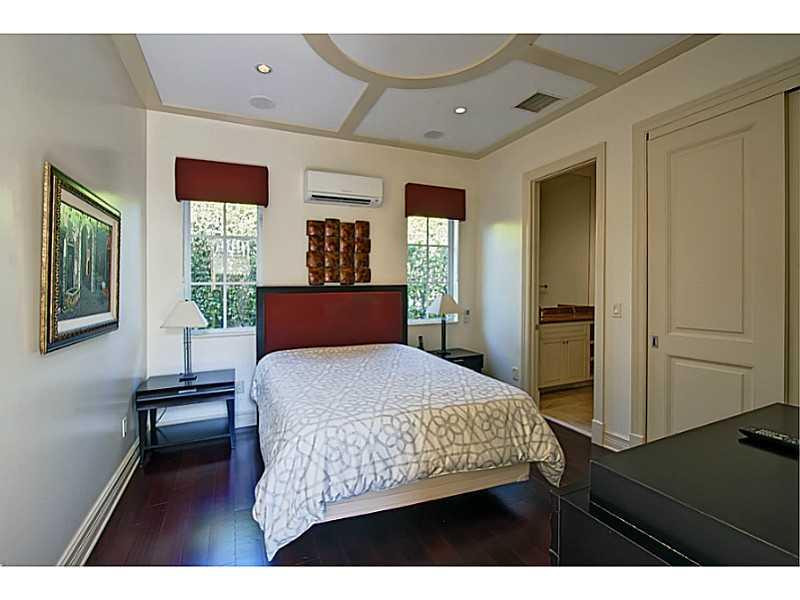 HARBOR BEACH - Residential